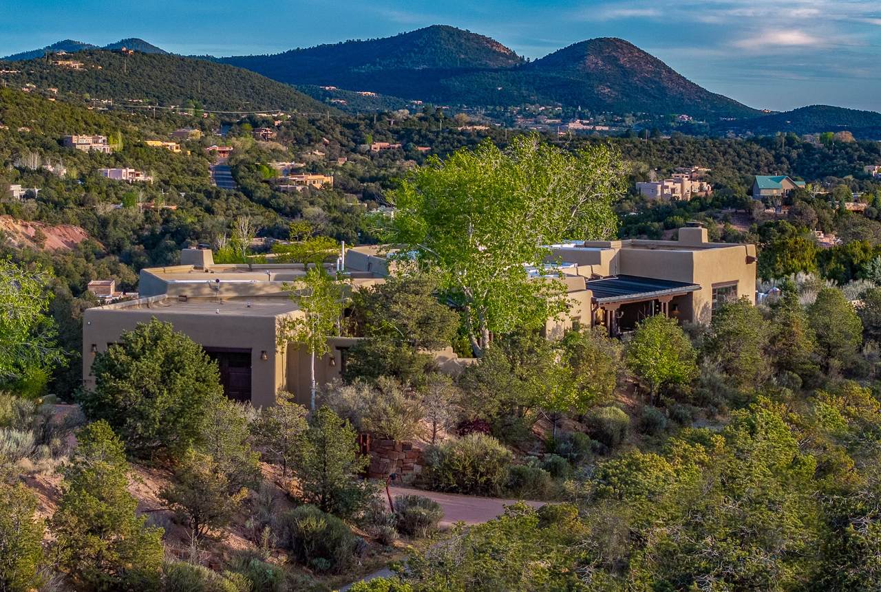 https://bt-photos.global.ssl.fastly.net/santafe/1280_boomver_1_202601694-2.jpg