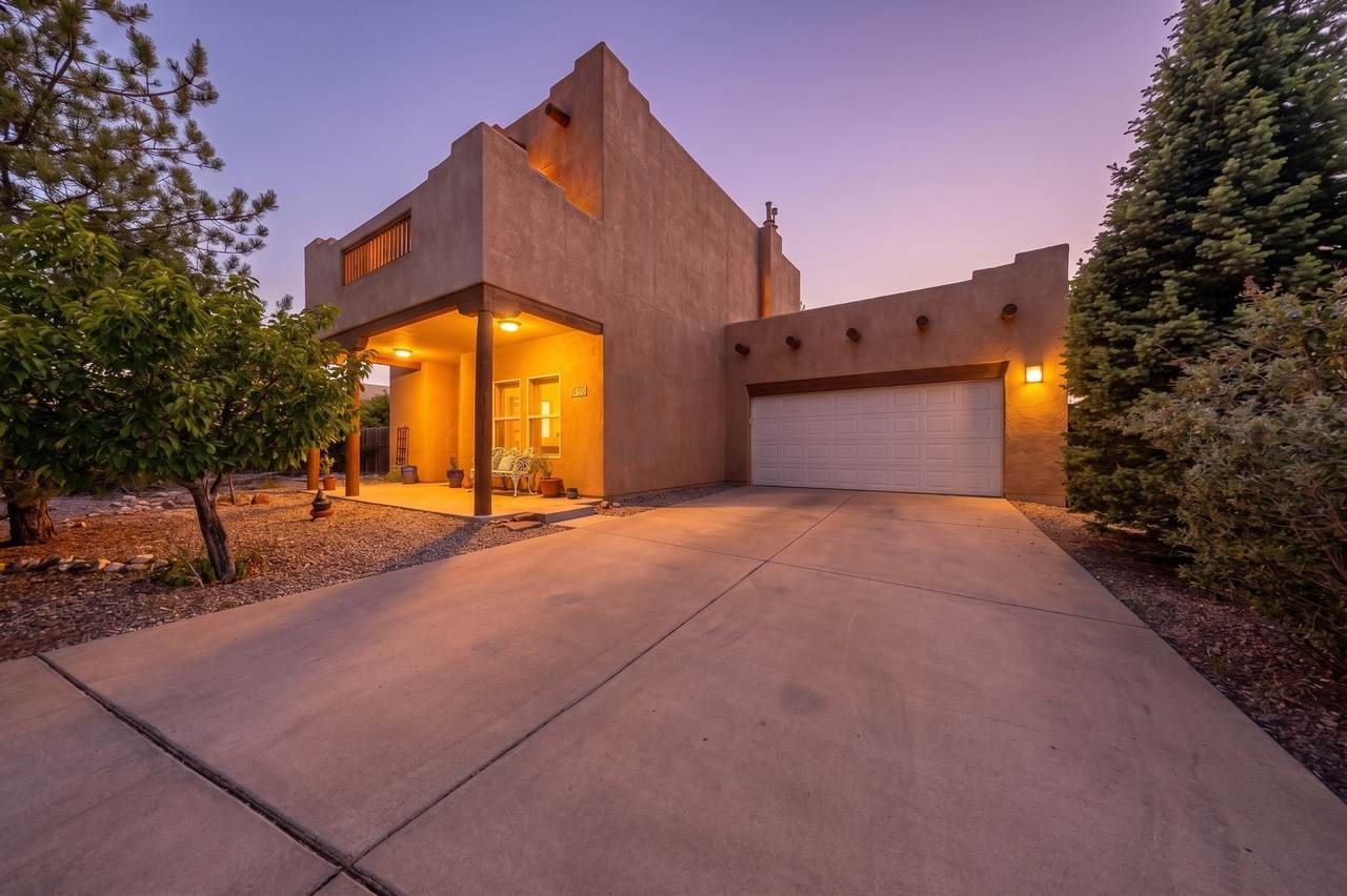 4701 Via Verde Court - Photo 1