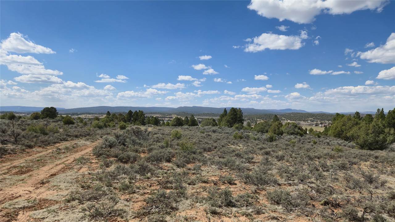https://bt-photos.global.ssl.fastly.net/santafe/1280_boomver_1_202601809-2.jpg