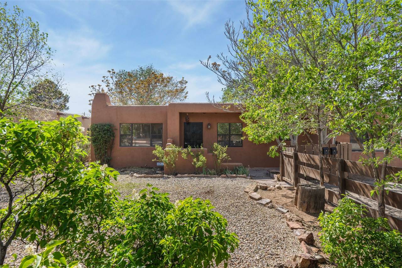 1445 Santa Cruz Drive - Photo 1