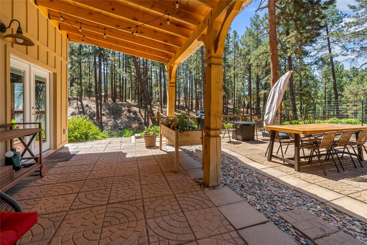 https://bt-photos.global.ssl.fastly.net/santafe/1280_boomver_1_202601853-2.jpg