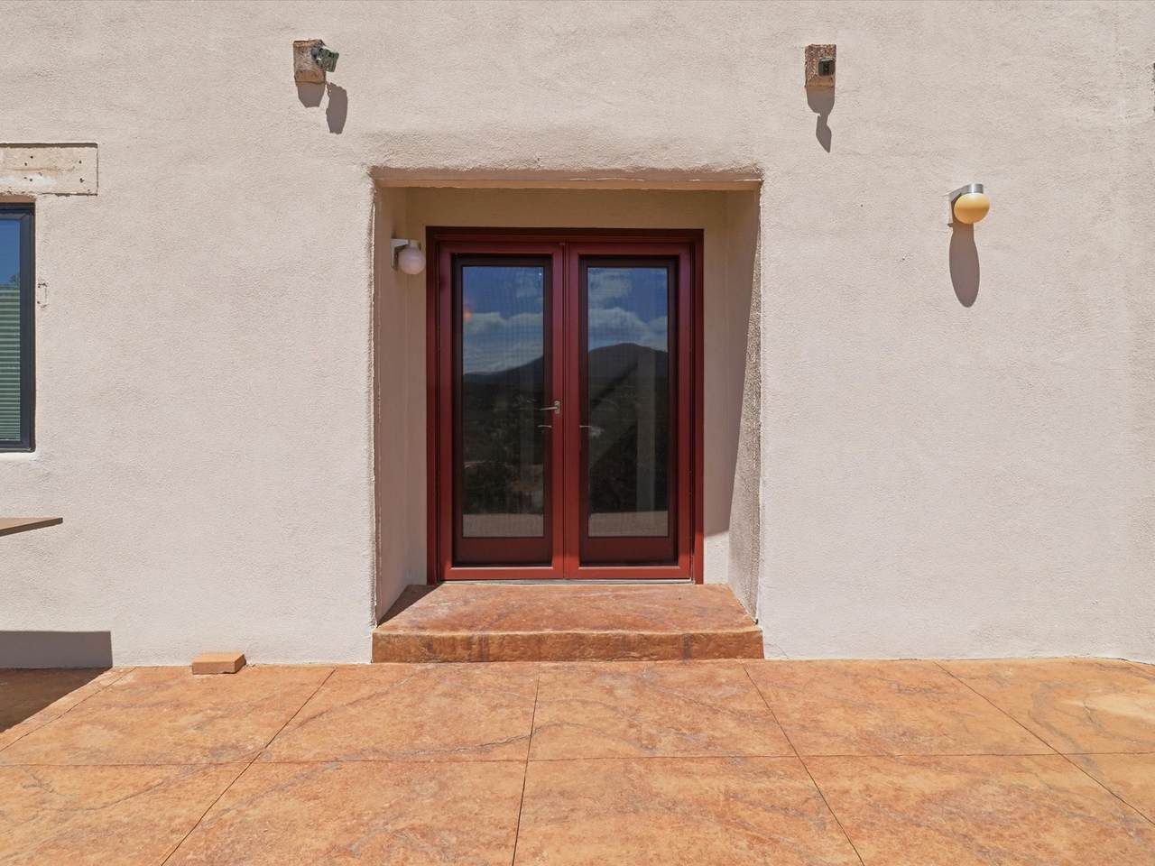 https://bt-photos.global.ssl.fastly.net/santafe/1280_boomver_1_202601919-2.jpg