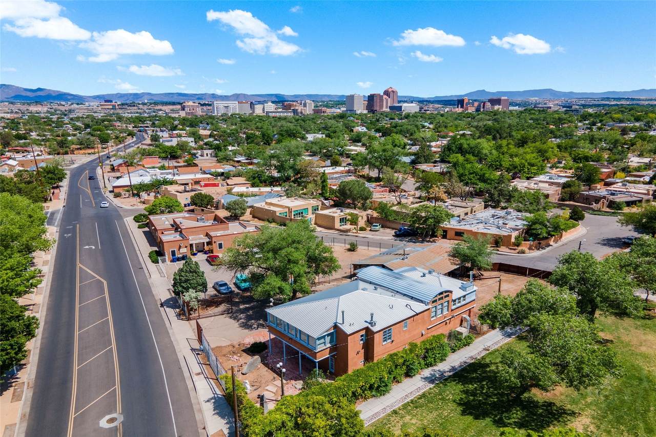 https://bt-photos.global.ssl.fastly.net/santafe/1280_boomver_1_202601949-2.jpg