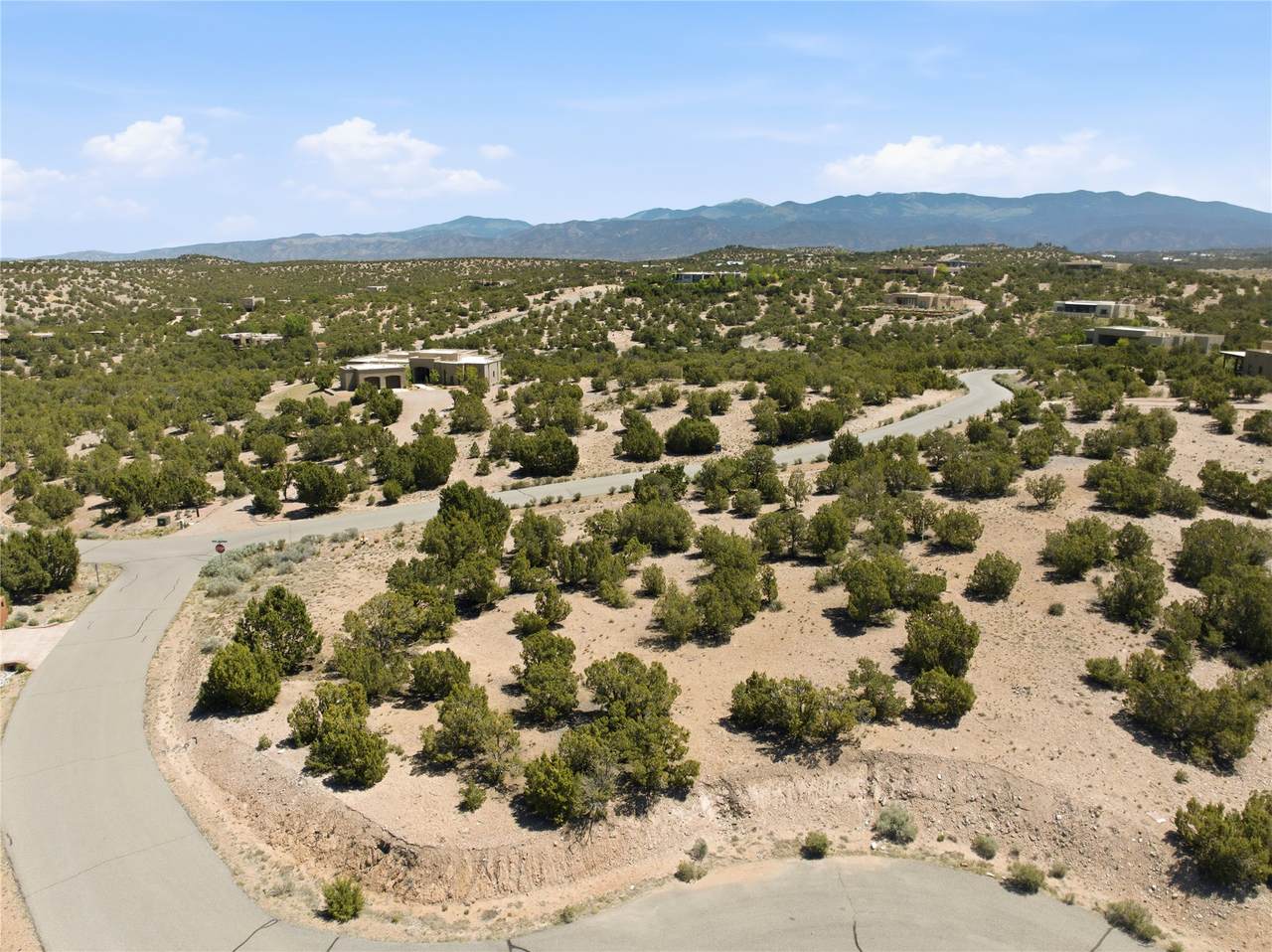 https://bt-photos.global.ssl.fastly.net/santafe/1280_boomver_1_202601954-2.jpg