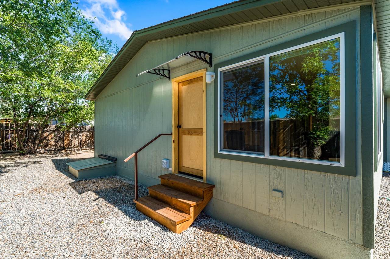 1713 Star Ln - Photo 1