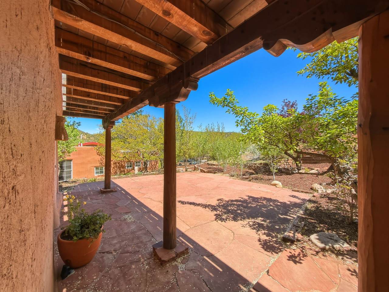 https://bt-photos.global.ssl.fastly.net/santafe/1280_boomver_1_202601981-2.jpg