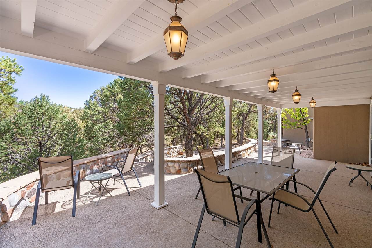 1006 Calle Catalina - Photo 1