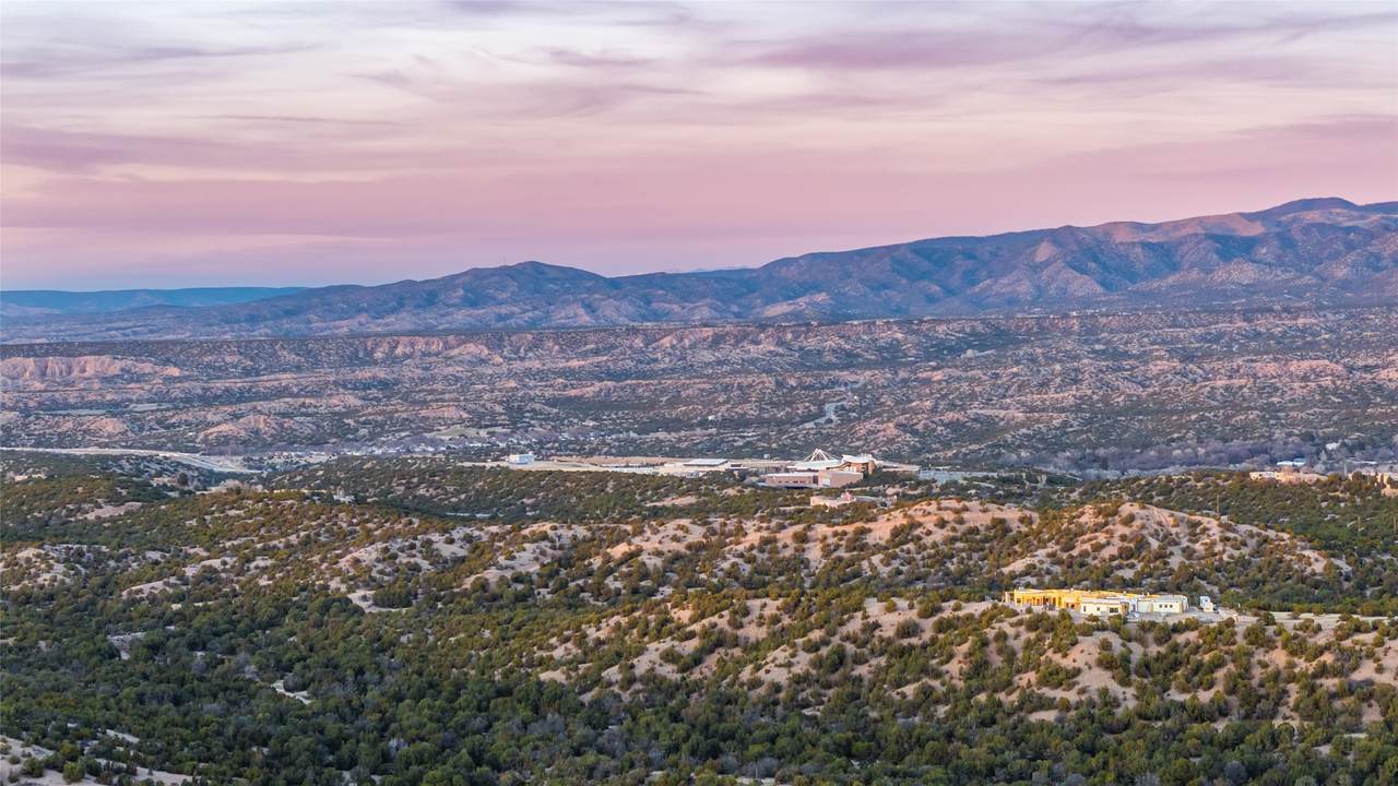 https://bt-photos.global.ssl.fastly.net/santafe/1280_boomver_1_202602180-2.jpg