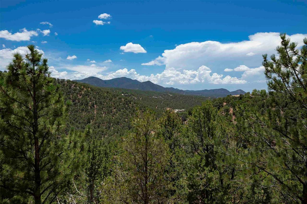 1225 Summit, Lot 4 - Photo 1