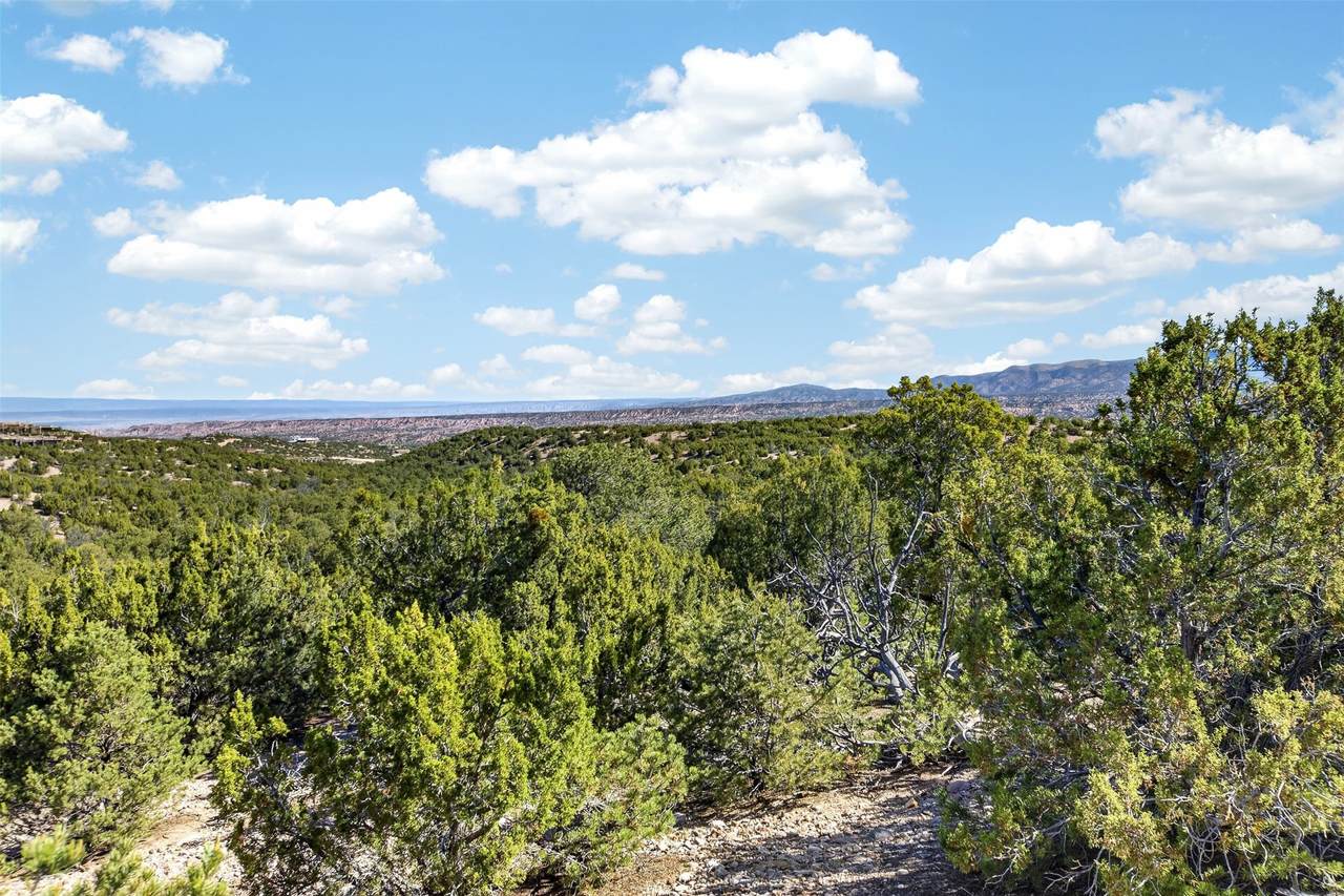 https://bt-photos.global.ssl.fastly.net/santafe/1280_boomver_1_202602275-2.jpg