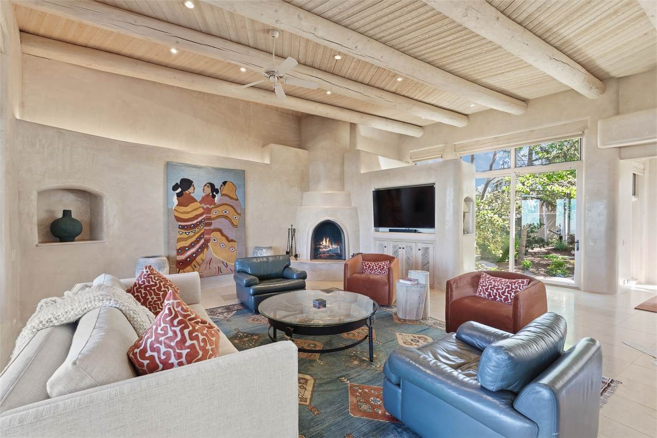 416 Los Altos Way - Photo 1