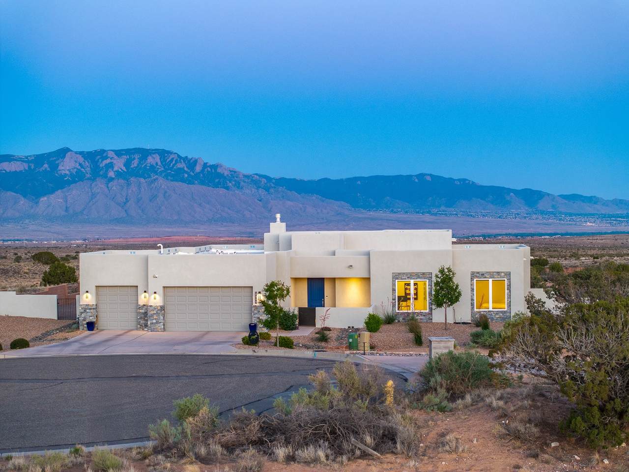 2324 Venada Road - Photo 1