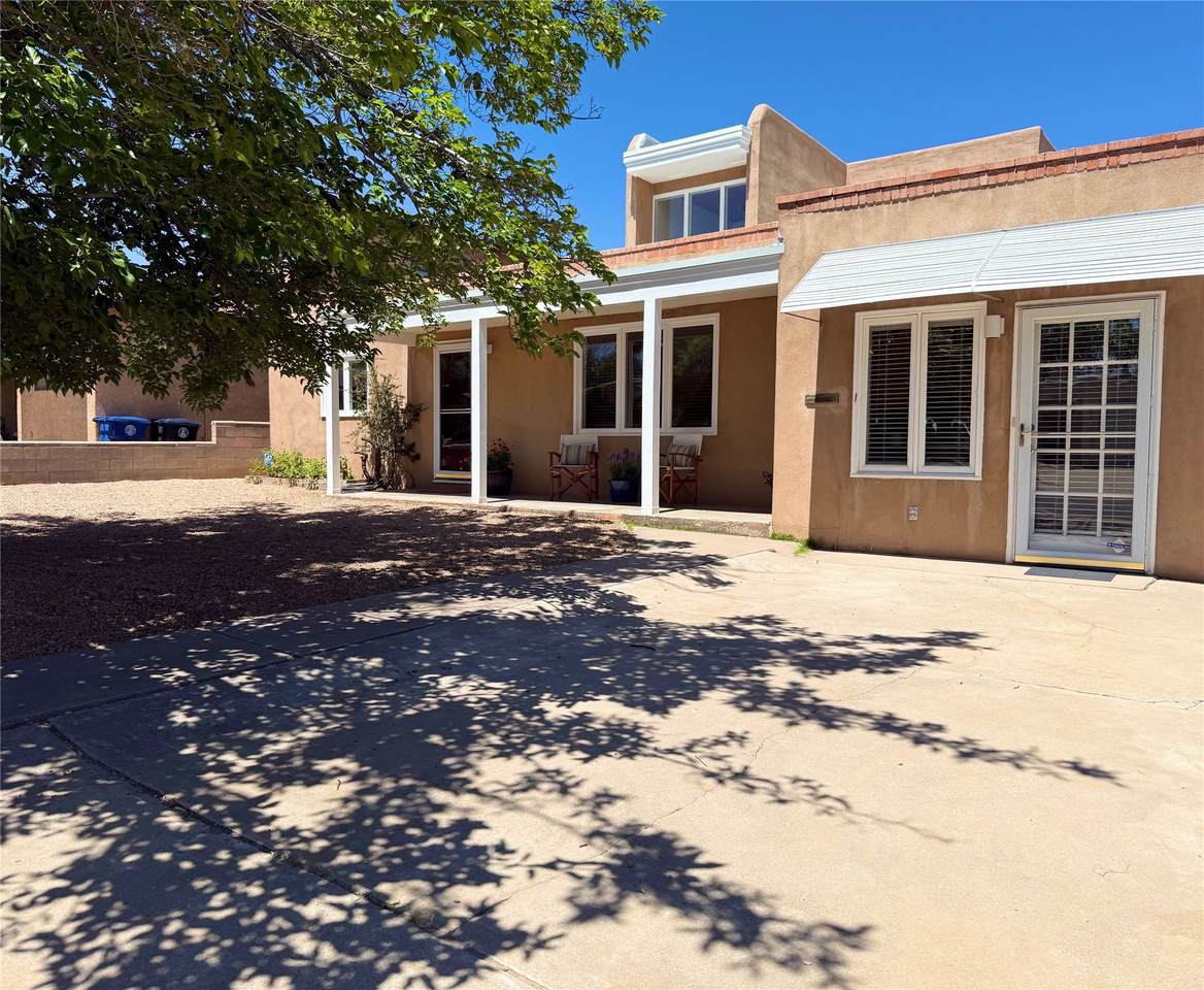 4643 Idlewilde Lane - Photo 1
