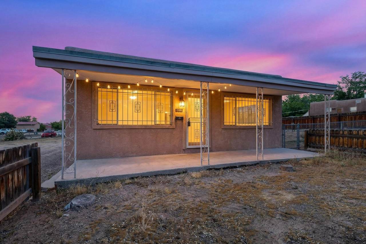 2905 Burton Avenue - Photo 1