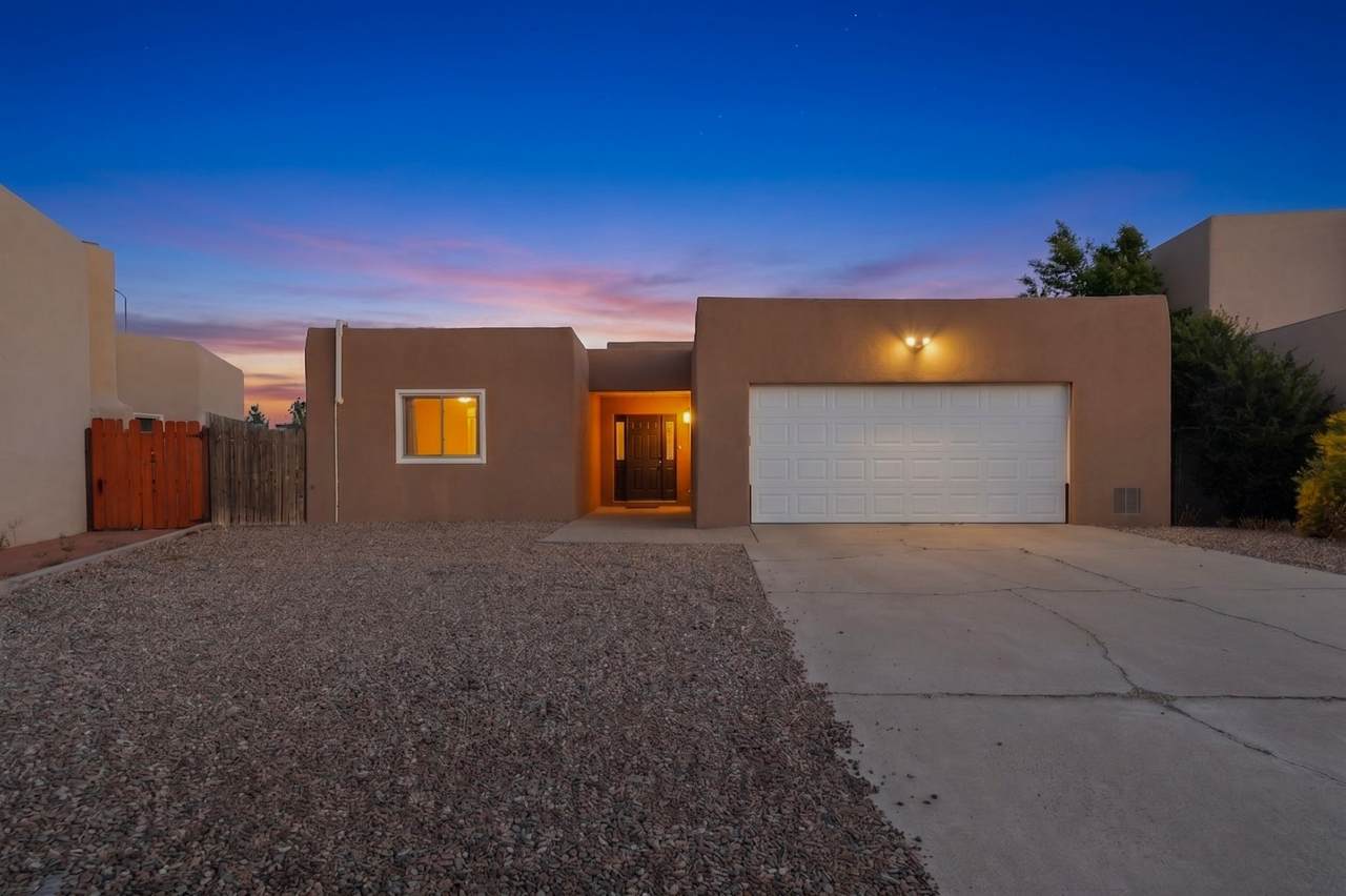 4018 Painted Pony Circle - Photo 1