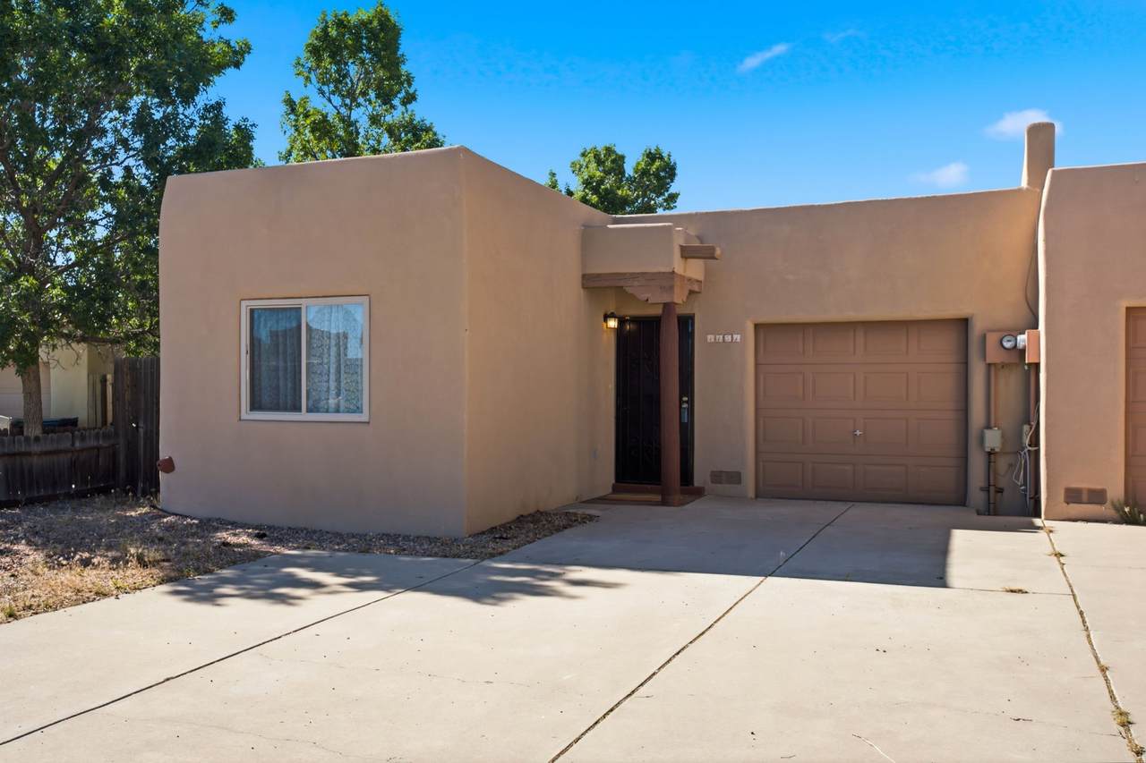 1151 Senda Del Valle - Photo 1