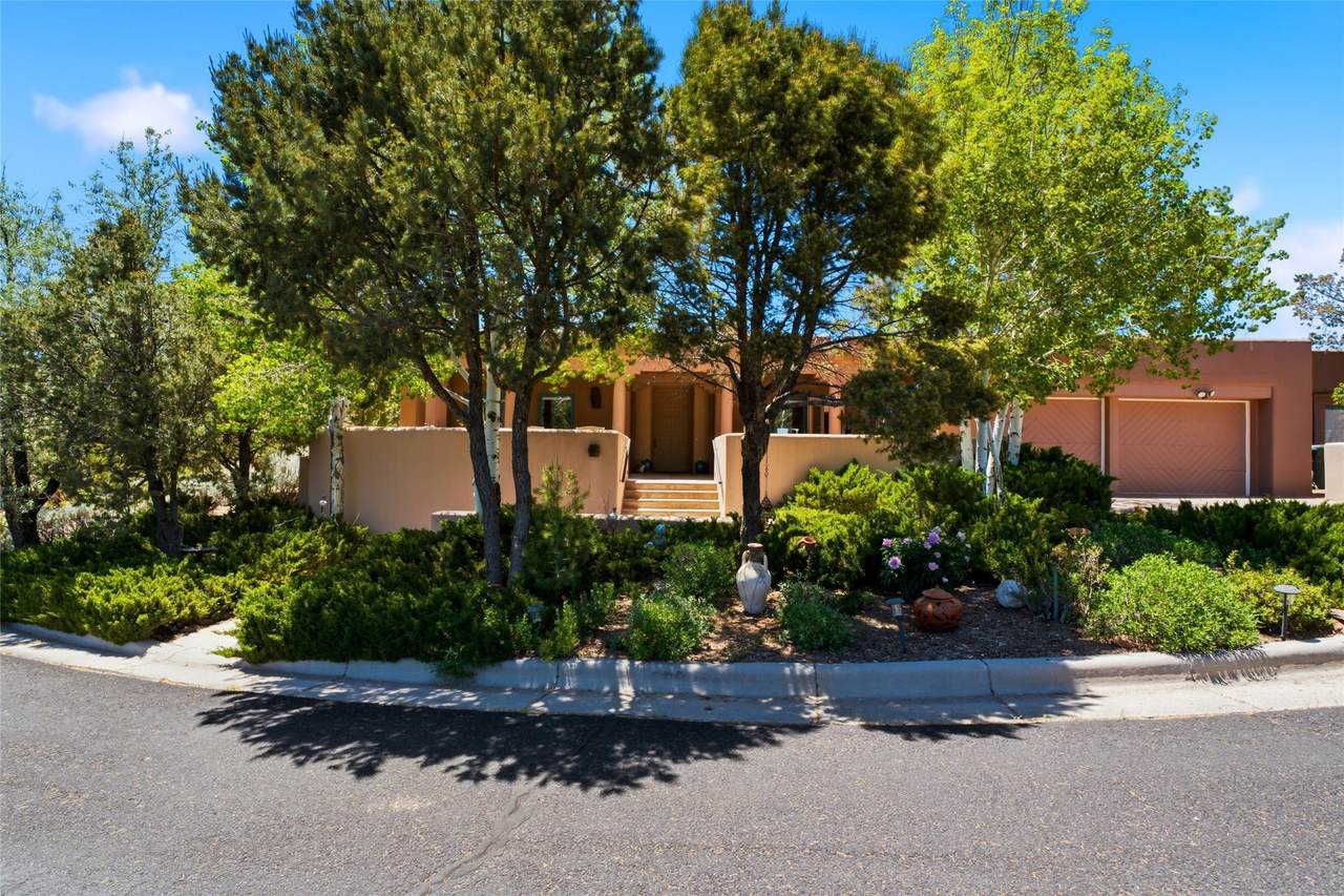 871 Vista Canada - Photo 1