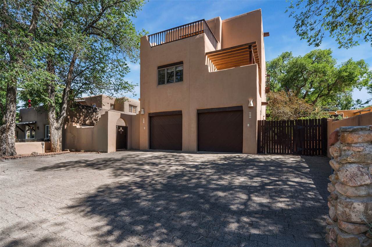 608 1/2 Palace Avenue - Photo 1