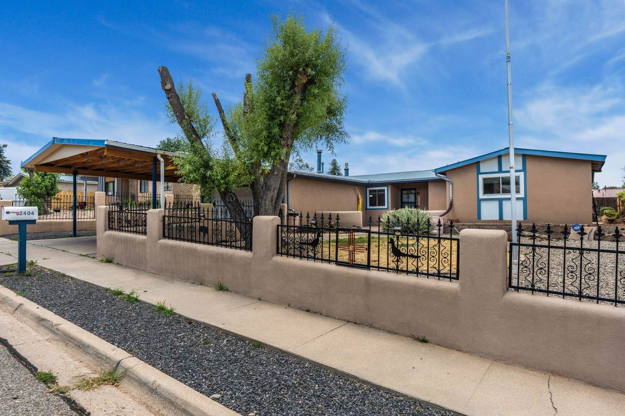 2404 Calle Loma Bonita - Photo 1