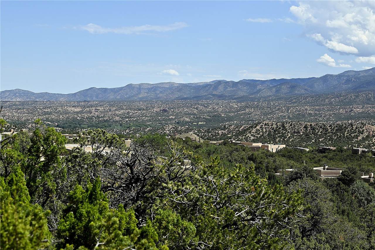 https://bt-photos.global.ssl.fastly.net/santafe/1280_boomver_1_202602813-2.jpg
