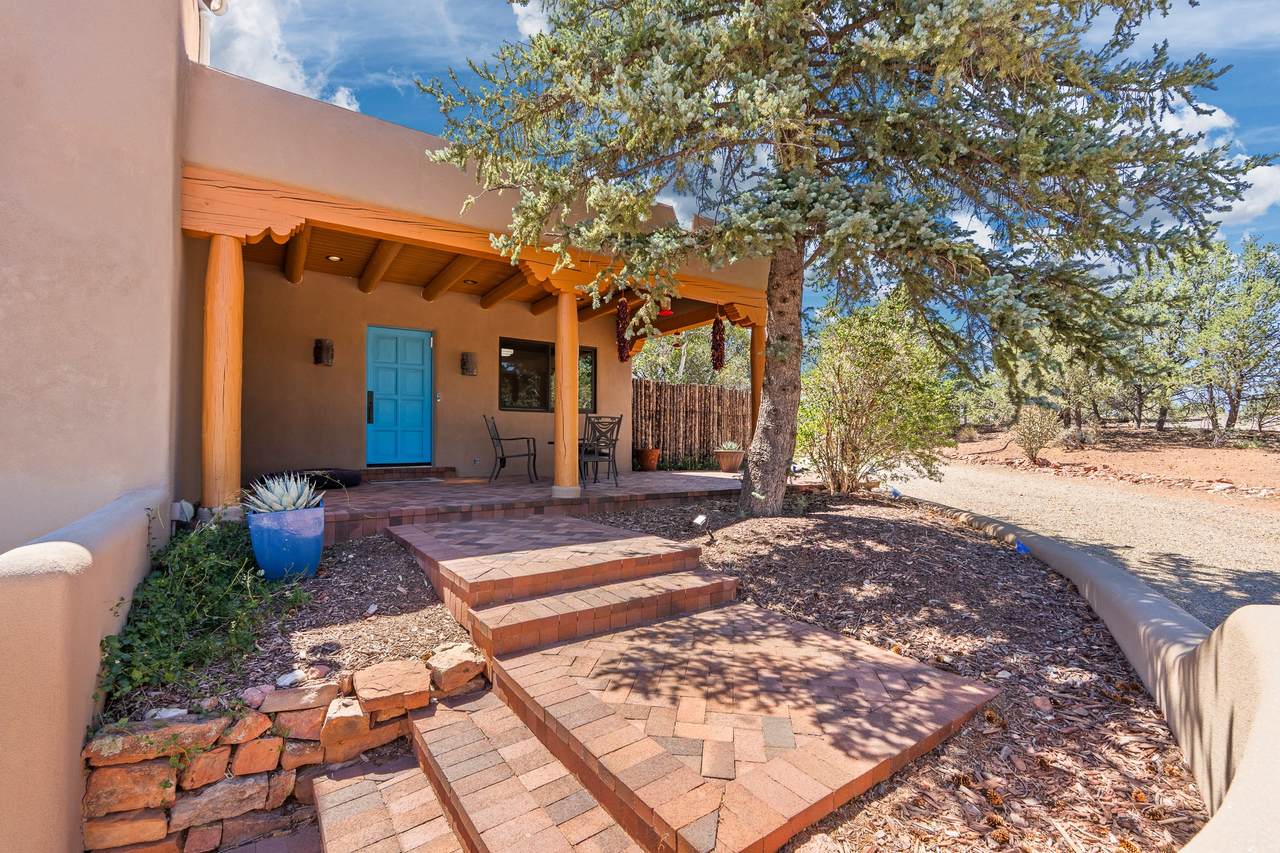 13 Arroyo Vista - Photo 1