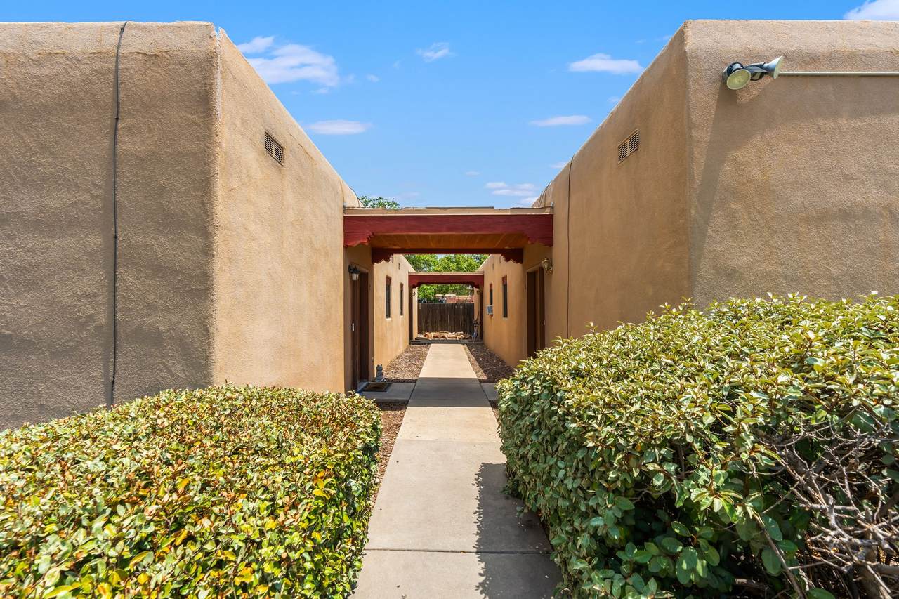 4301 Calle Andrew - Photo 1