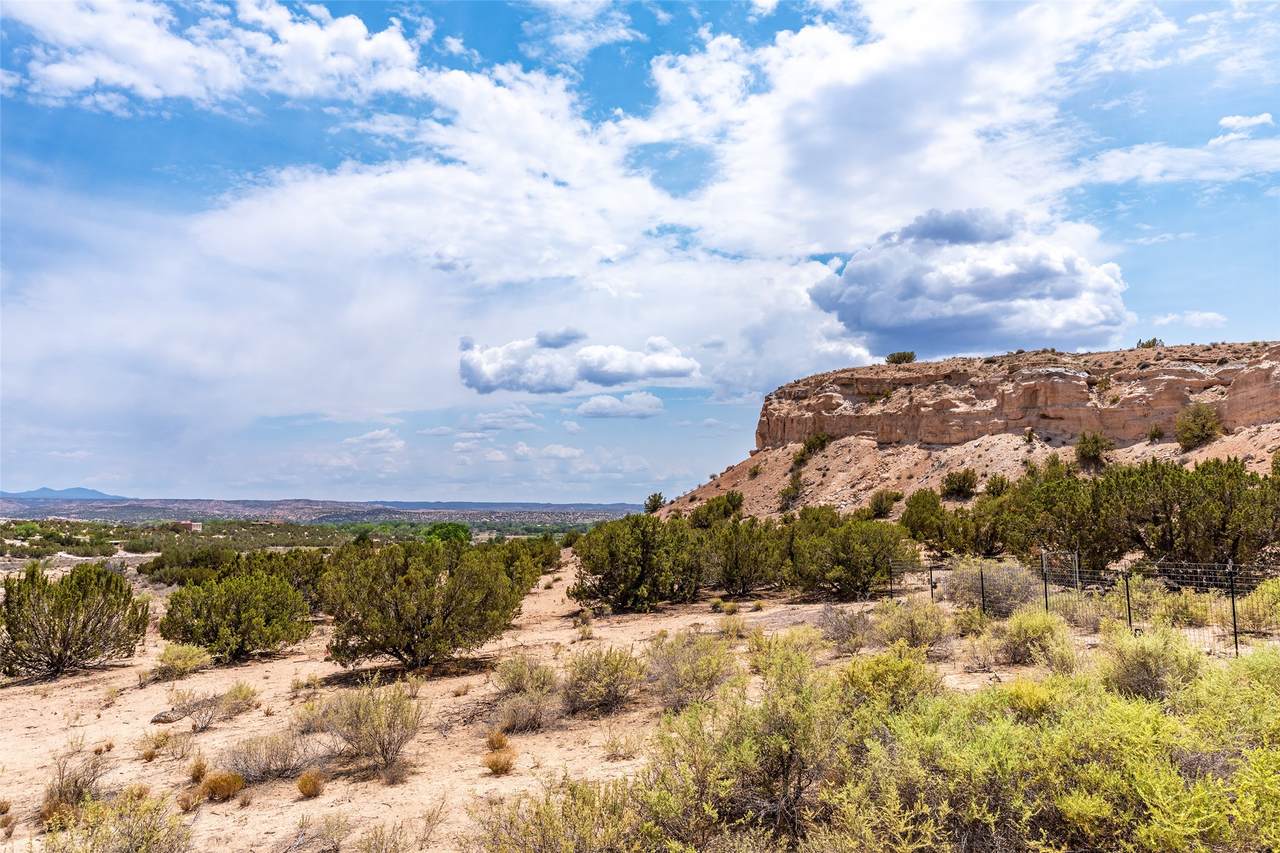 https://bt-photos.global.ssl.fastly.net/santafe/1280_boomver_1_202603012-2.jpg