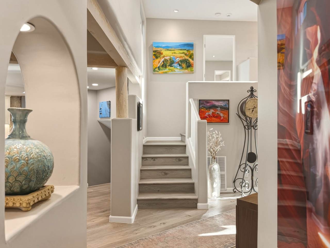 https://bt-photos.global.ssl.fastly.net/santafe/1280_boomver_1_202603136-2.jpg