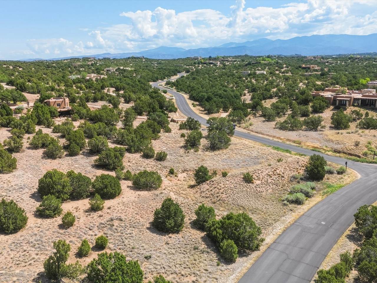 https://bt-photos.global.ssl.fastly.net/santafe/1280_boomver_1_202603210-2.jpg