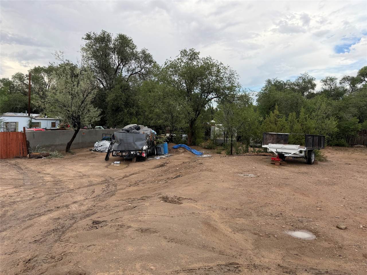https://bt-photos.global.ssl.fastly.net/santafe/1280_boomver_1_202603256-2.jpg