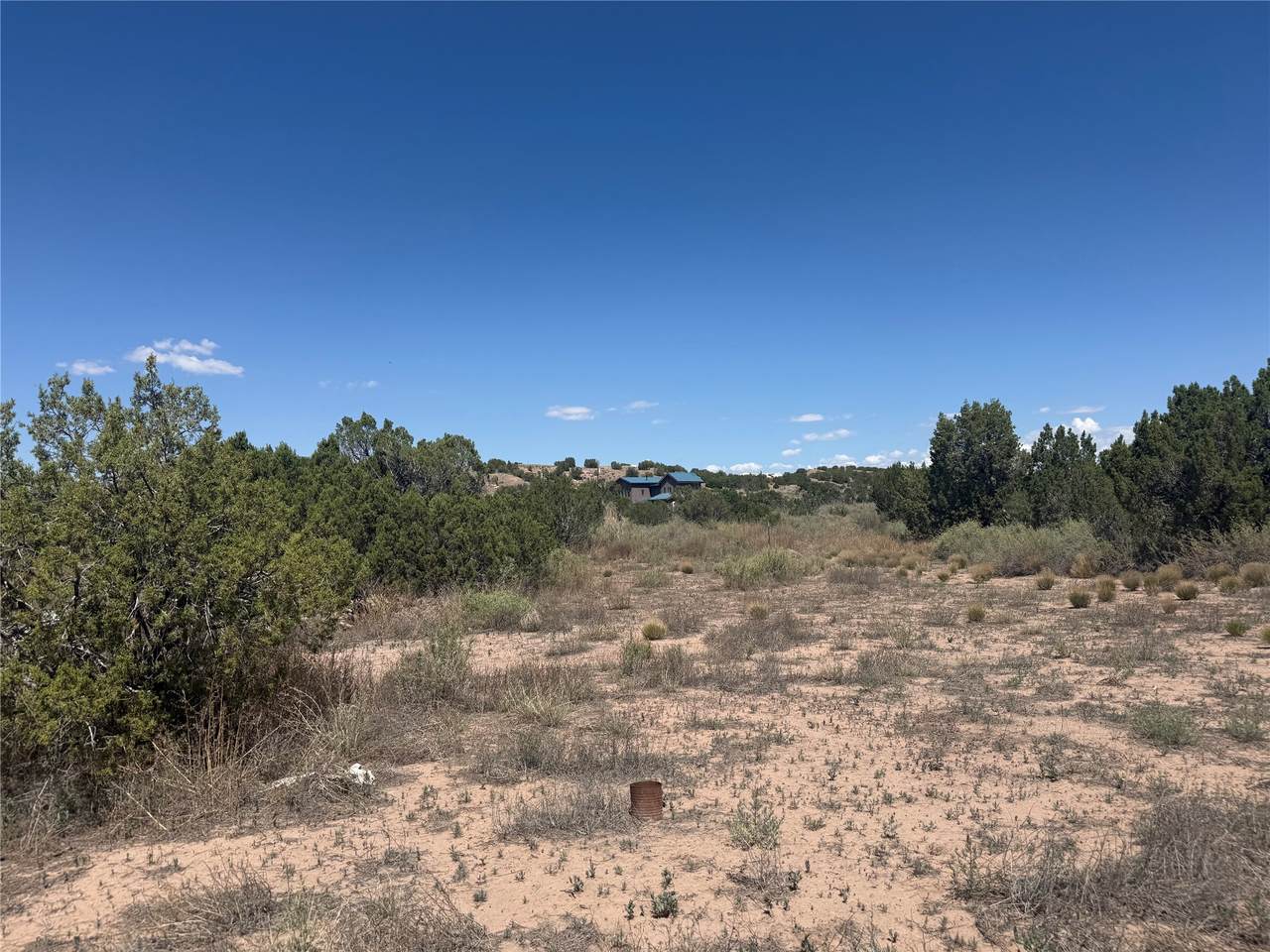 https://bt-photos.global.ssl.fastly.net/santafe/1280_boomver_1_202603361-2.jpg
