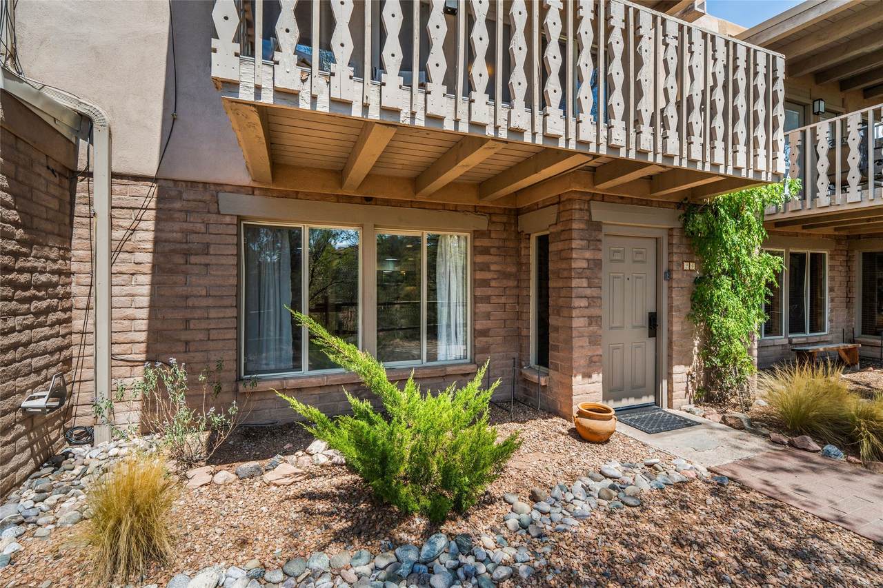 320 Artist Road - Photo 1