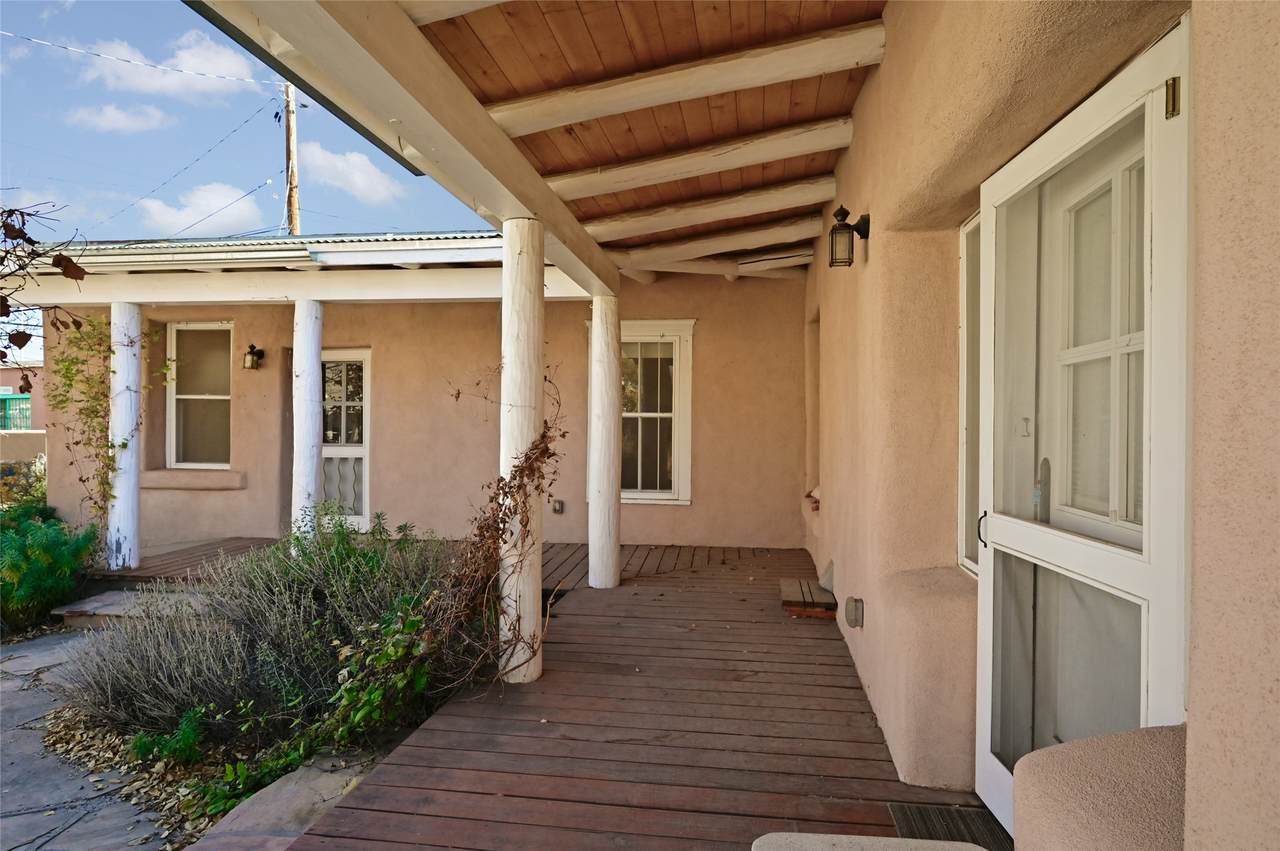 536 Old Santa Fe Trail - Photo 1