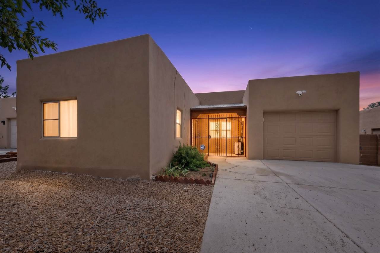 1518 Calle Angelina - Photo 1