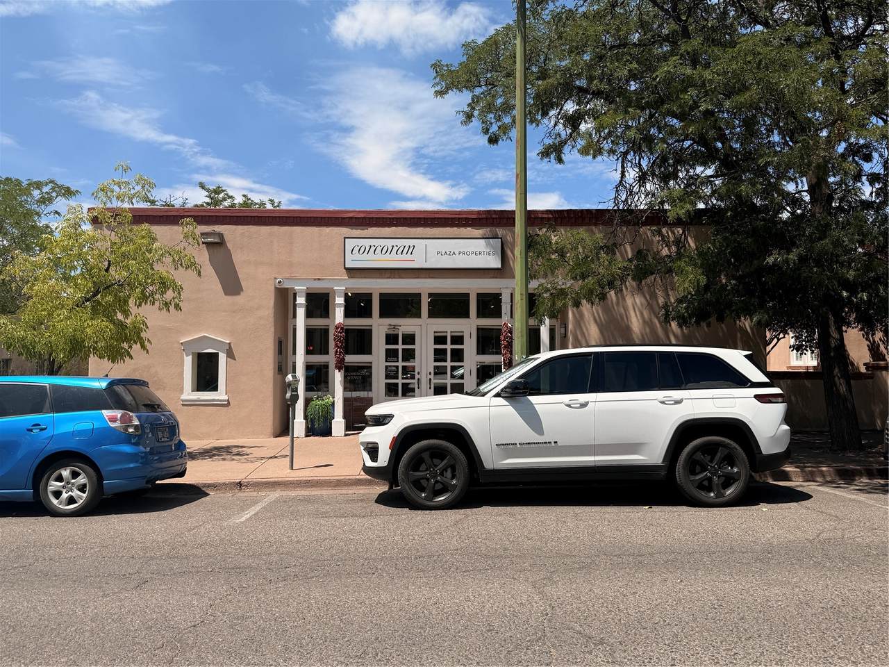 https://bt-photos.global.ssl.fastly.net/santafe/1280_boomver_1_202603611-2.jpg