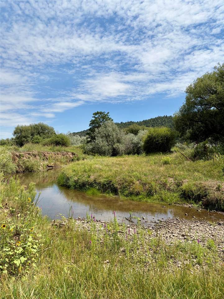 https://bt-photos.global.ssl.fastly.net/santafe/1280_boomver_1_202603635-2.jpg