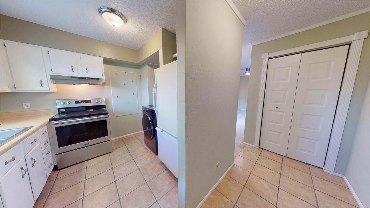 77 Park Lane - Photo 1