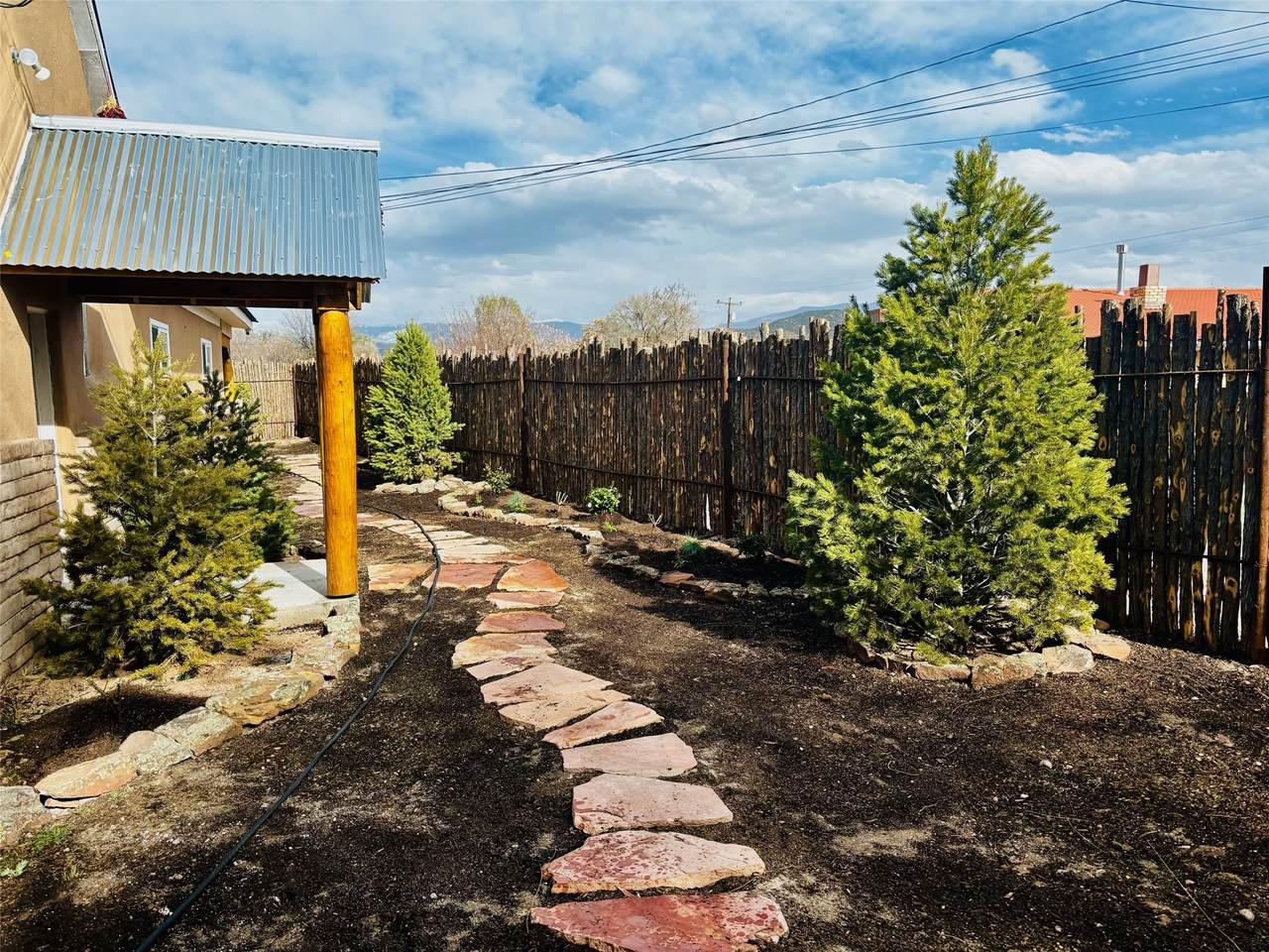 https://bt-photos.global.ssl.fastly.net/santafe/1280_boomver_2_202342046-2.jpg