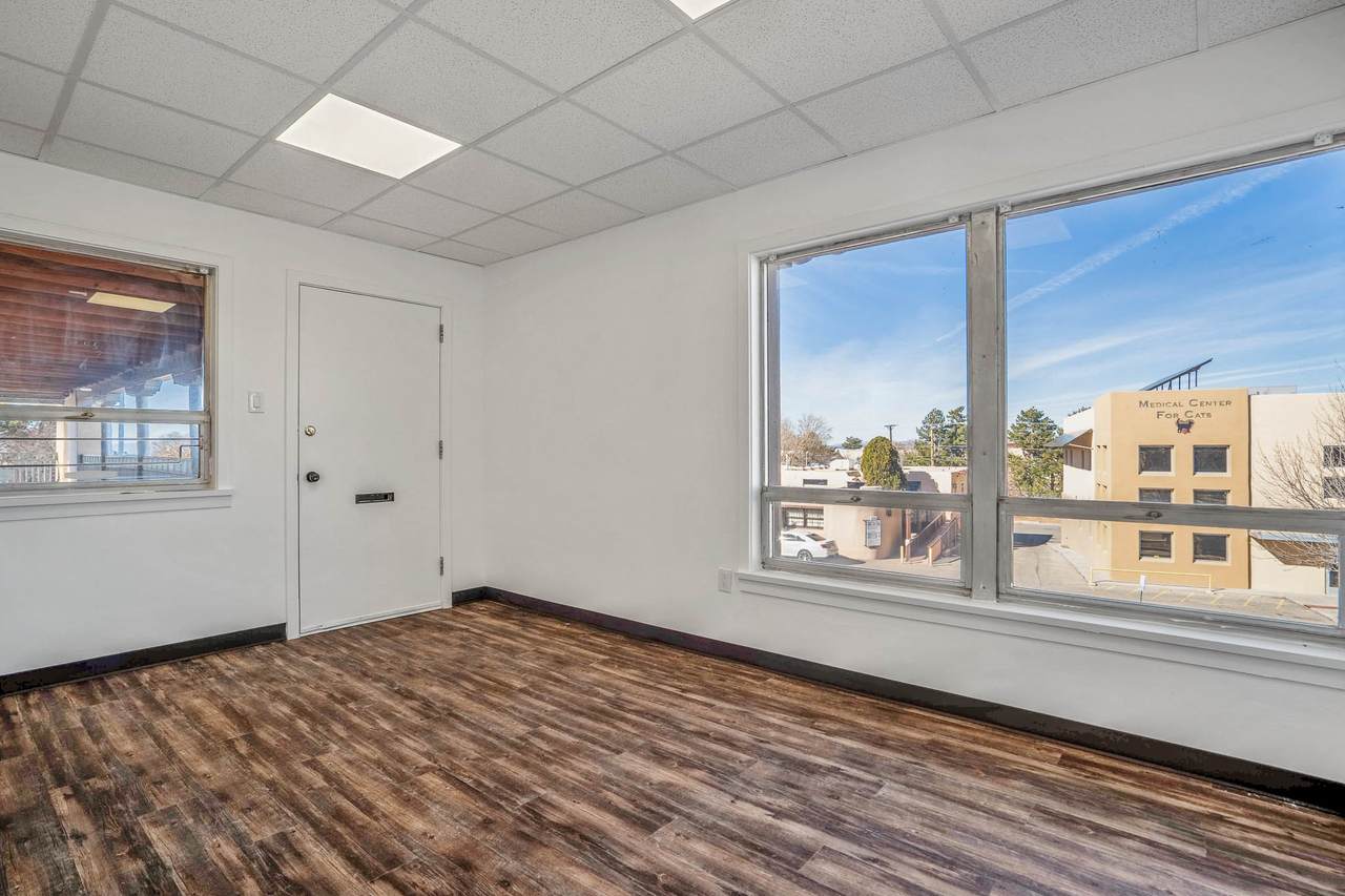 1405 Luisa - Photo 1