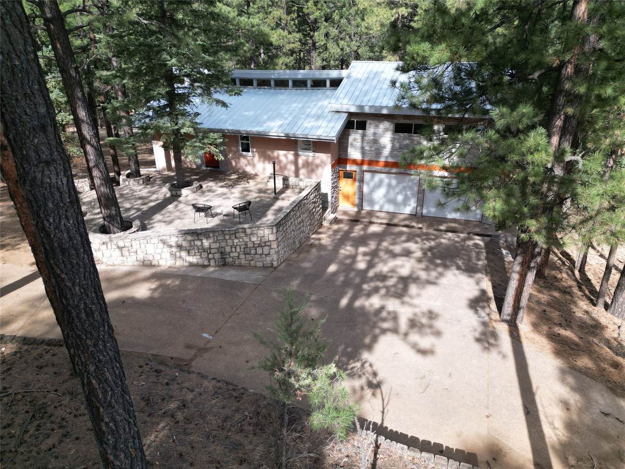 https://bt-photos.global.ssl.fastly.net/santafe/1280_boomver_3_202501294-2.jpg