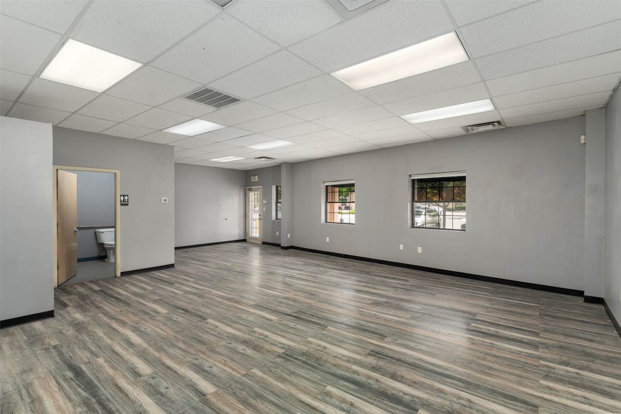 3225 Richards Lane - Photo 1