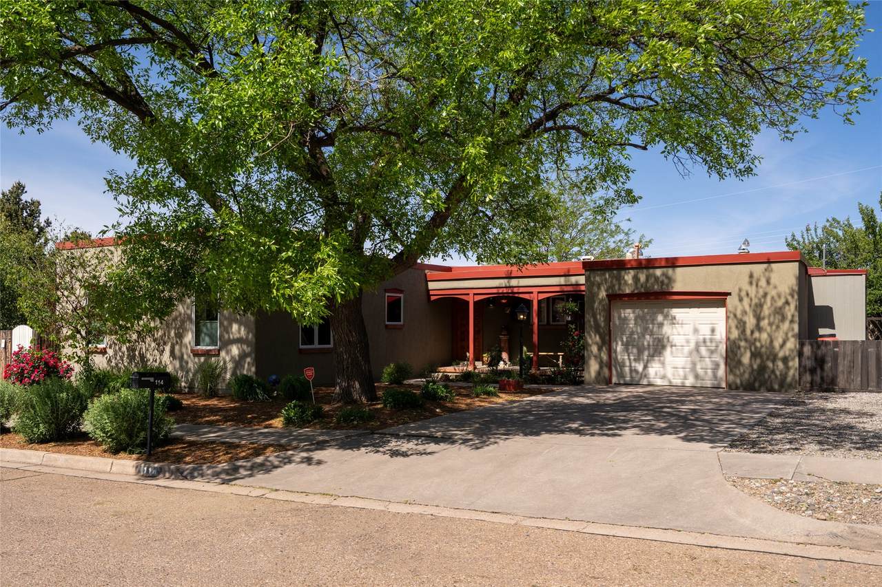 114 La Placita Circle - Photo 1