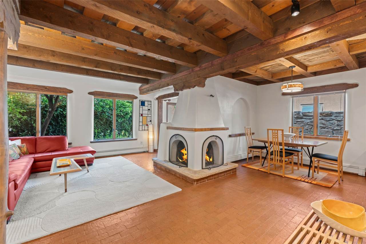 134 Houghton Street - Photo 1