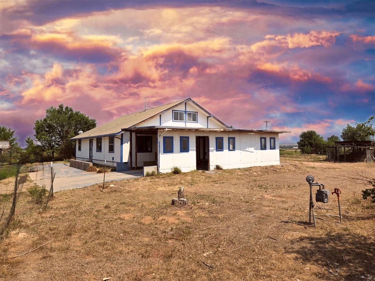 128 Chanclas Lane - Photo 1