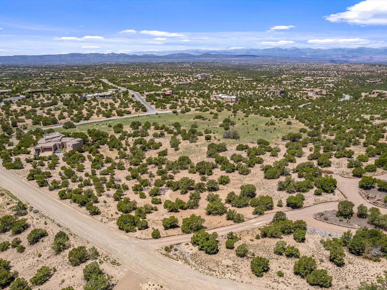 https://bt-photos.global.ssl.fastly.net/santafe/1280_boomver_2_202504237-2.jpg