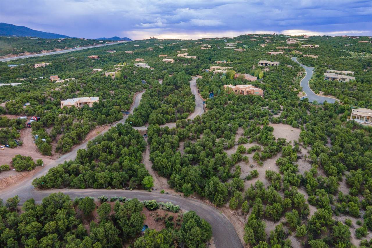 85 Lomas De Tesuque - Photo 1