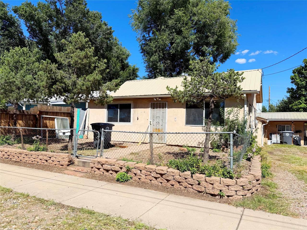 1412 8th Street - Photo 1