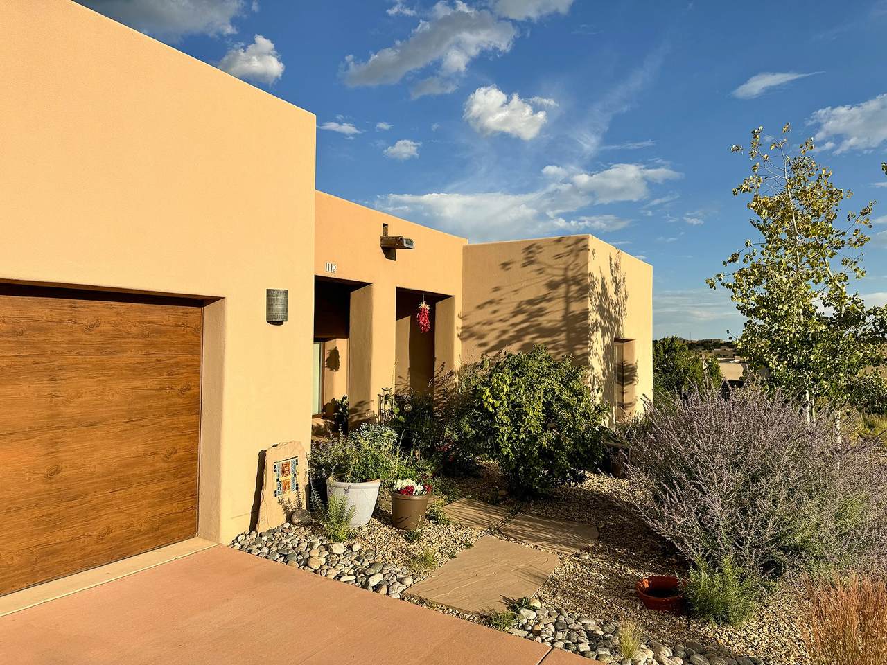 https://bt-photos.global.ssl.fastly.net/santafe/orig_boomver_4_202504313-2.jpg