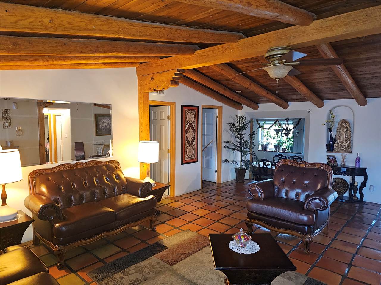 https://bt-photos.global.ssl.fastly.net/santafe/1280_boomver_2_202505054-2.jpg