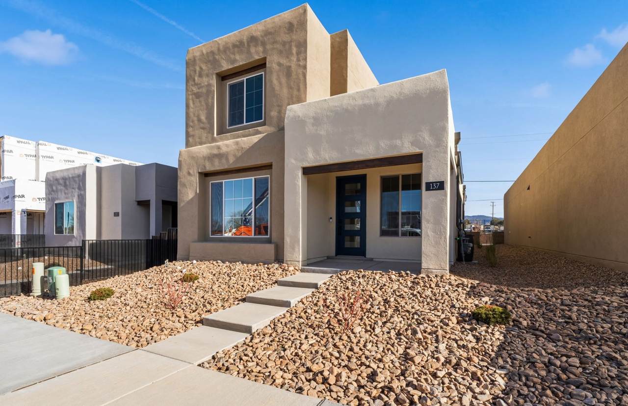 137 Prudencio Street - Photo 1